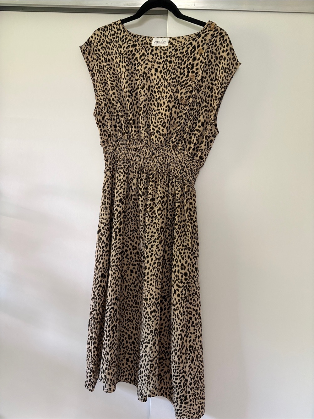 Boutique size large Leopard Print Midi Dress in Beige and Black